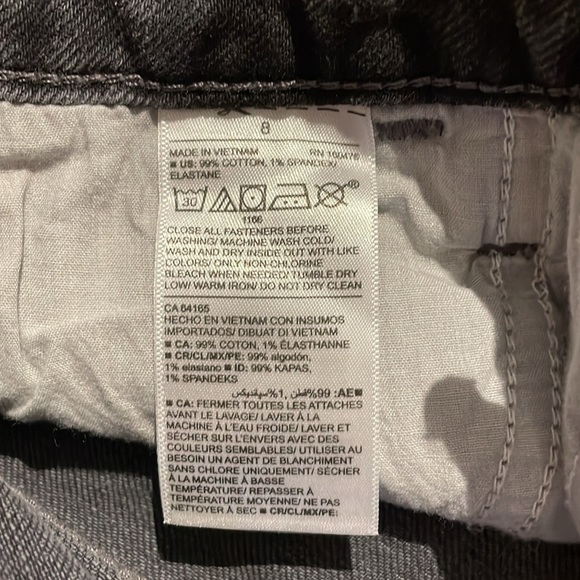 NWT Old Navy High Rise shorts - Picture 4 of 4